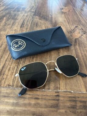 Ray-Ban Hexagonal Gold and Green Classic Sunglasses